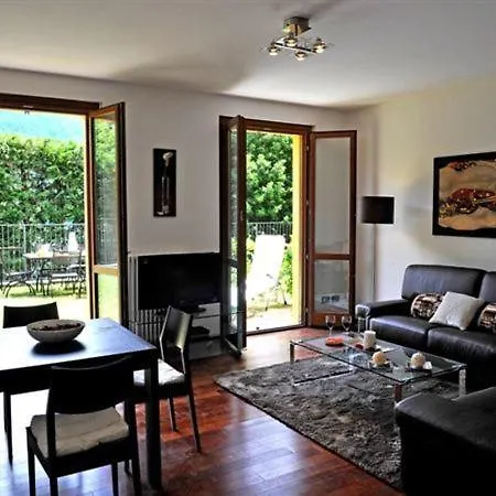 Sleeps 6 * Laglio