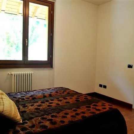 Sleeps 6 *